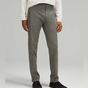 Lululemon Commission Pant Classic 34" *Warpstreme
Grey Sage
New 
Size 32